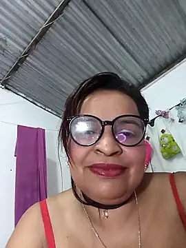 Snapshot of _violetta_- chatting on 02.17.26 violetta - online show from 02.17.26