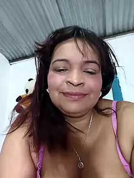 Snapshot of _violetta_- chatting on 02.20.26 violetta - online show from 02.20.26