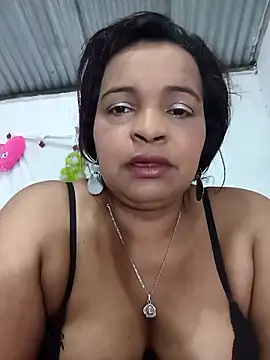 Snapshot of _violetta_- chatting on 02.25.26 violetta - online show from 02.25.26