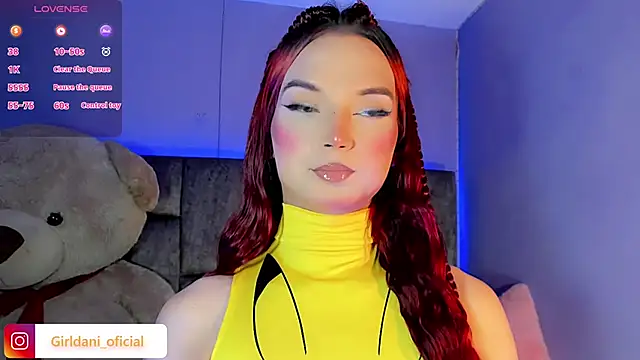 Snapshot of Liittle_foxxxy chatting on 12.13.24 Liittle foxxxy online show from 12.13.24