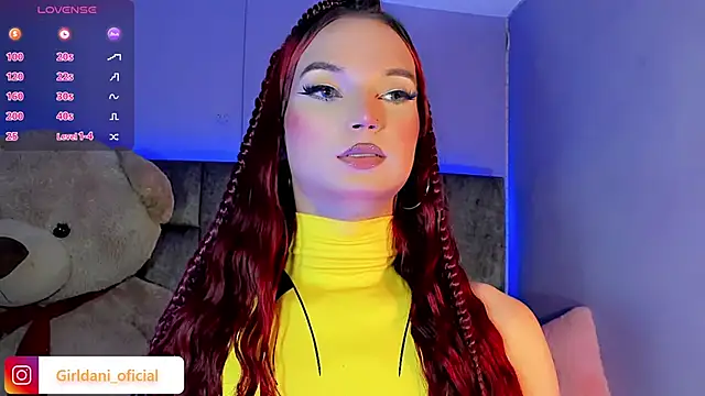 Snapshot of Liittle_foxxxy chatting on 12.13.24 Liittle foxxxy online show from 12.13.24