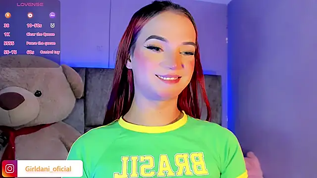 Snapshot of Liittle_foxxxy chatting on 12.21.24 Liittle foxxxy online show from 12.21.24