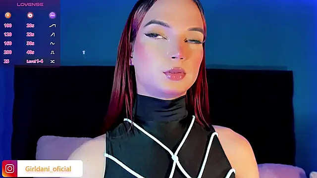 Snapshot of Liittle_foxxxy chatting on 01.18.25 Liittle foxxxy online show from 01.18.25