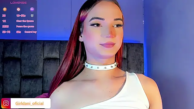 Snapshot of Liittle_foxxxy chatting on 02.04.25 Liittle foxxxy online show from 02.04.25