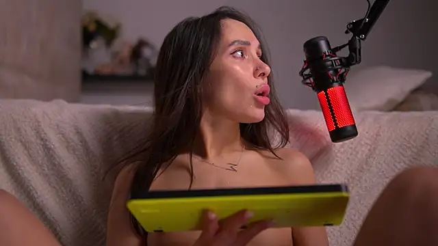 Mila May  online show from 01.11.25