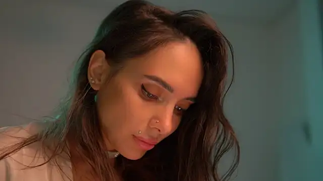 Mila May  online show from 09.14.25