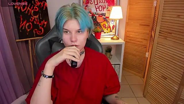 Snapshot of mekurisu chatting on 02.04.25 mekurisu online show from 02.04.25