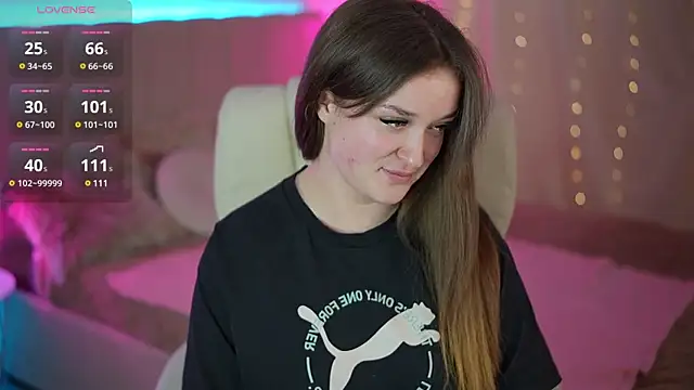 DonnaLustt online show from 02.19.25