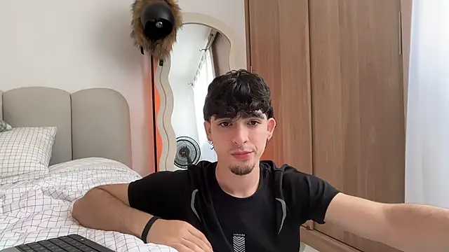 Snapshot of zenn_rush1 chatting on 12.04.25 zenn rush1 online show from 12.04.25