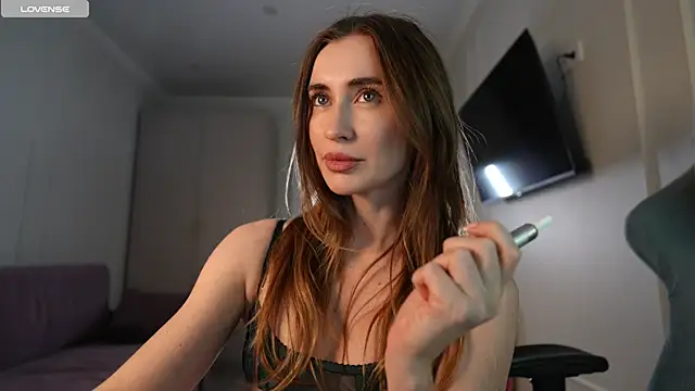 Coconutkittyy online show from 11.27.25