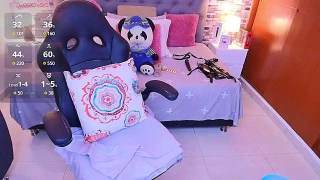 italy   boobs online show from 11.21.25