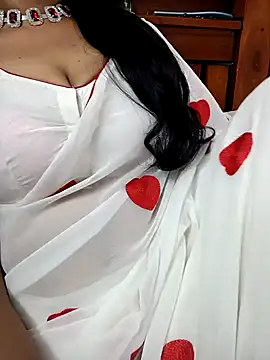 Snapshot of amala_ss chatting on 01.18.25 amala ss online show from 01.18.25