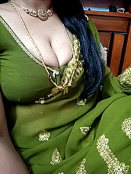 Snapshot of amala_ss chatting on 02.12.25 amala ss online show from 02.12.25