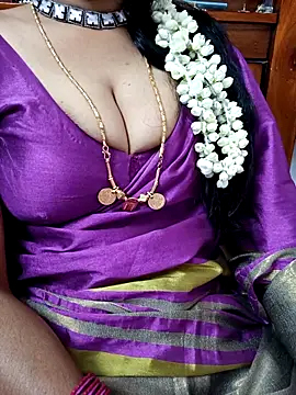 Snapshot of amala_ss chatting on 03.07.25 amala ss online show from 03.07.25