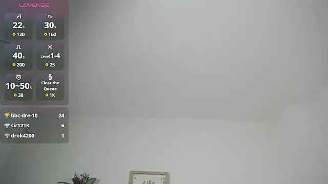 soy mariana  online show from 03.13.25