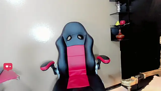 Gabyqueen70 online show from 01.28.25