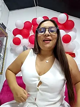 sofiafantasy online show from 02.14.25