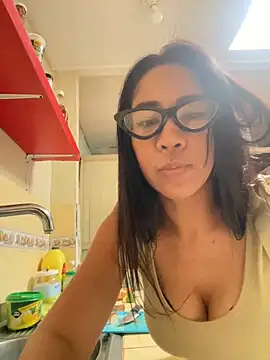 johaminie online show from 12.03.24