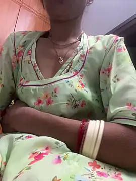 HotRiyacpl online show from 12.19.25