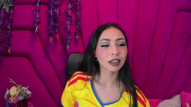 nathalia pink online show from 06.24.26
