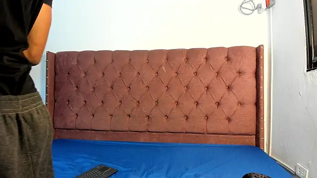 boys yourparty online show from 12.16.25