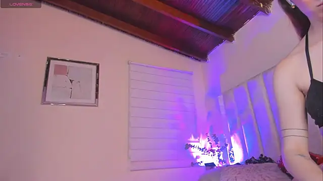 lil hanna18 online show from 02.20.25