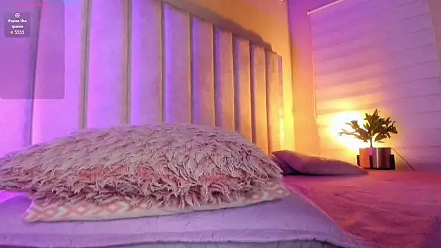 lil hanna18 online show from 10.15.25