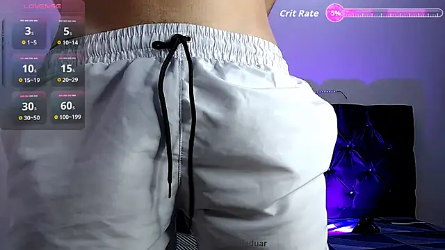 Snapshot of benji_hoter chatting on 09.18.25 benji hoter online show from 09.18.25