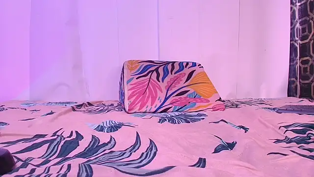 franyelimss online show from 10.08.25