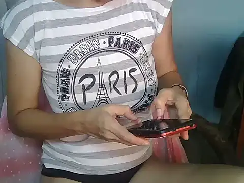 Snapshot of Katerine43 chatting on 02.24.26 Katerine43 online show from 02.24.26