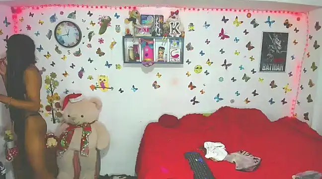 Snapshot of marianaoficial249701 chatting on 12.29.24 marianaoficial249701 online show from 12.29.24