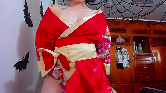 Maavca  online show from 10.31.25