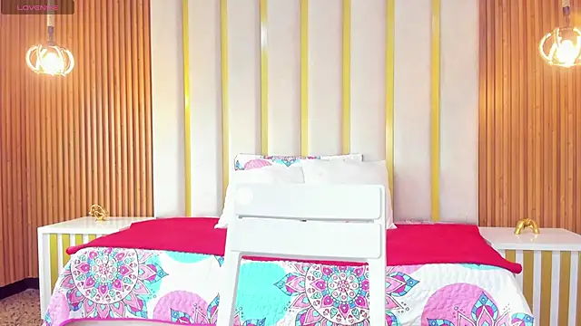 love mommy online show from 09.23.25