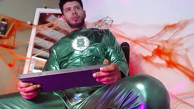 Colby brown03 online show from 10.28.25