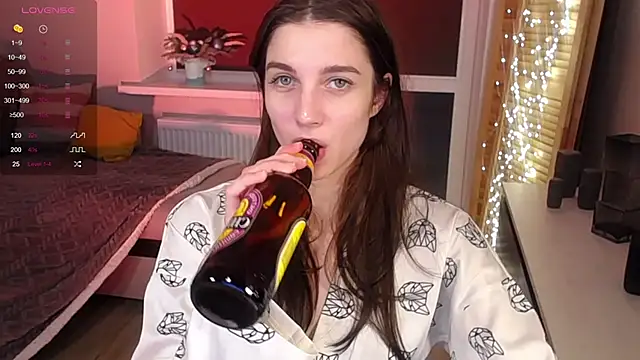 Snapshot of Abigail_Wills chatting on 02.12.25 Abigail Wills online show from 02.12.25