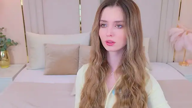 Snapshot of MarybethSnow chatting on 02.08.26 MarybethSnow online show from 02.08.26