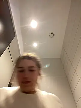 SuzieMurray online show from 02.26.25