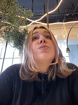 SuzieMurray online show from 03.04.25