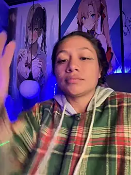 Snapshot of Im_Little chatting on 12.11.24 Im Little online show from 12.11.24