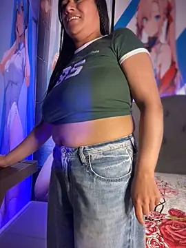 Snapshot of Im_Little chatting on 10.23.25 Im Little online show from 10.23.25