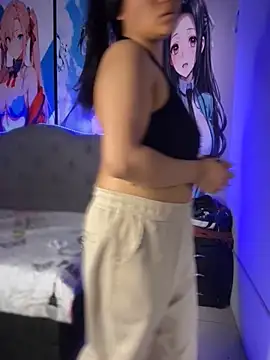 Snapshot of Im_Little chatting on 10.29.25 Im Little online show from 10.29.25