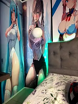 Snapshot of Im_Little chatting on 11.05.25 Im Little online show from 11.05.25