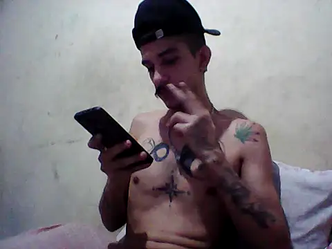 gatobranco001 online show from 03.10.25