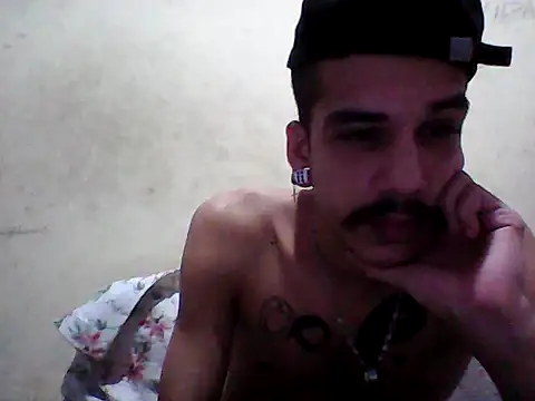 gatobranco001 online show from 03.17.25