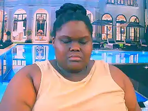 EbonyHotBuns online show from 12.20.25