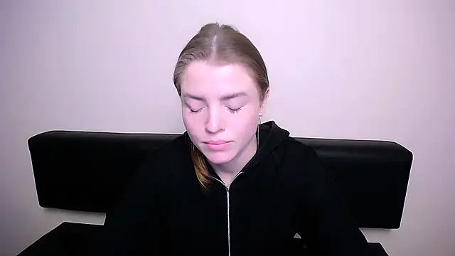 MissOliviaa  online show from 01.31.25