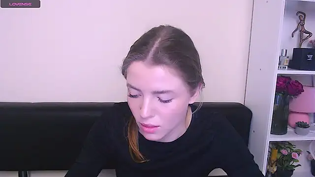 MissOliviaa  online show from 02.14.25