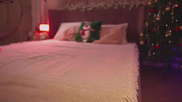 Smiley Mia online show from 12.03.25