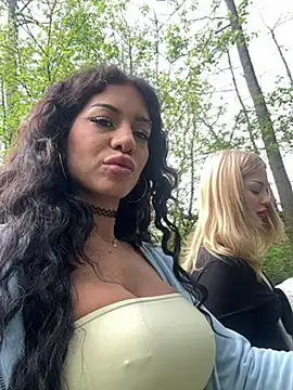 Snapshot of AlyssaHottv_ chatting on 04.16.26 AlyssaHottv online show from 04.16.26