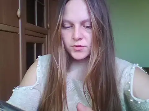 Evasapples online show from 02.13.25